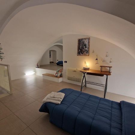 הוילה Polignano A Mare: Sulla Piazza Di Domenico Modugno מראה חיצוני תמונה