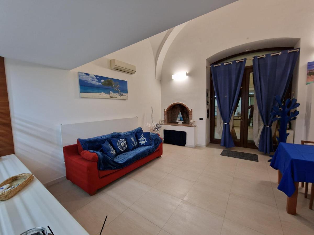 הוילה Polignano A Mare: Sulla Piazza Di Domenico Modugno מראה חיצוני תמונה