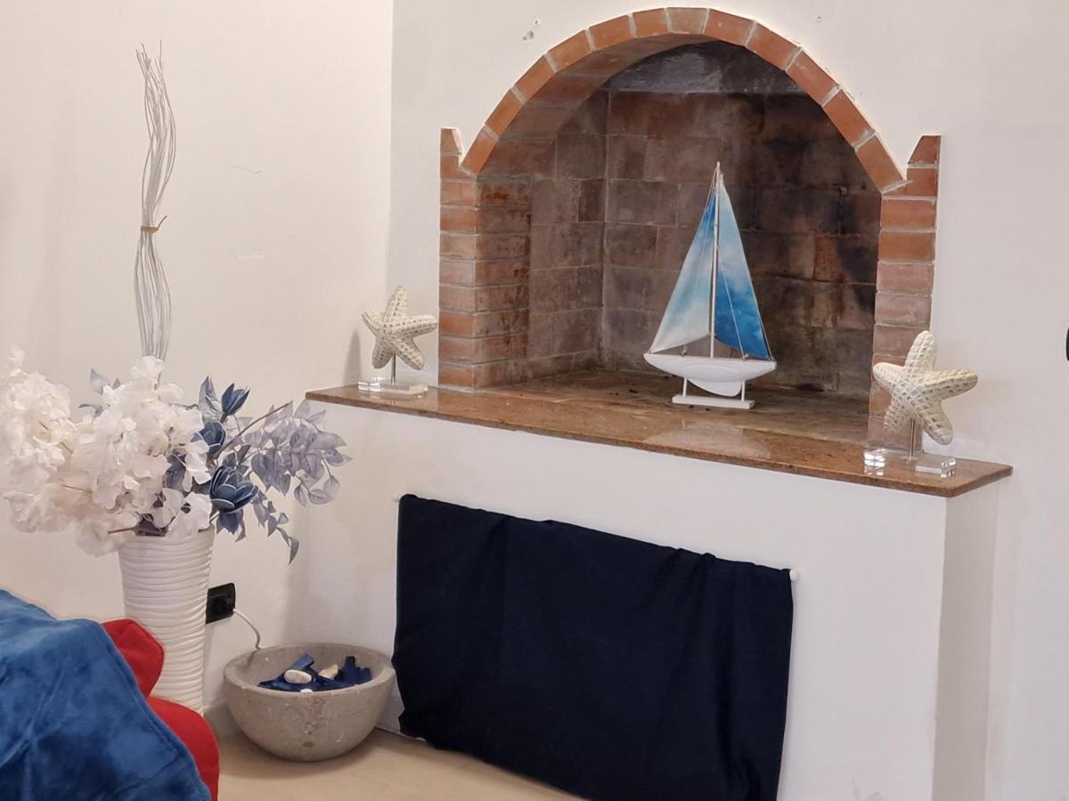 הוילה Polignano A Mare: Sulla Piazza Di Domenico Modugno מראה חיצוני תמונה