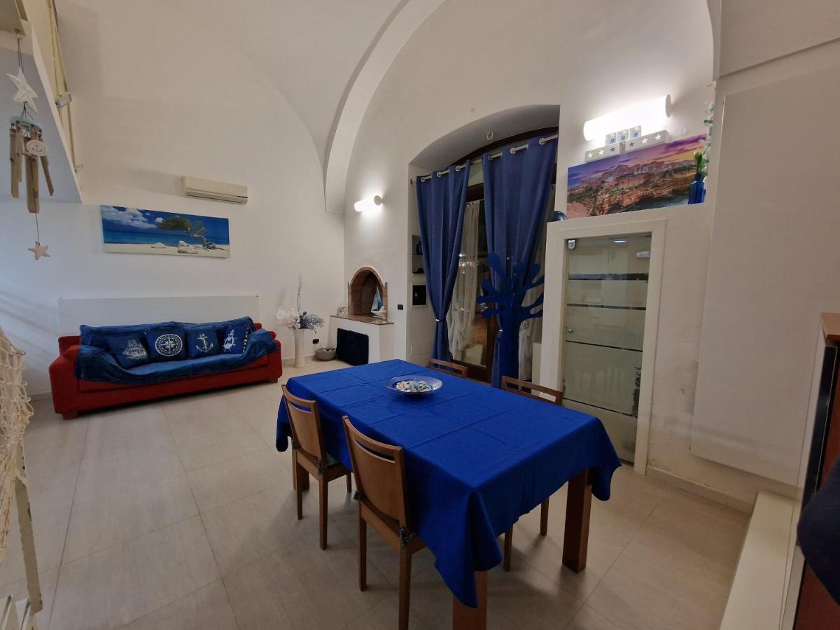הוילה Polignano A Mare: Sulla Piazza Di Domenico Modugno מראה חיצוני תמונה
