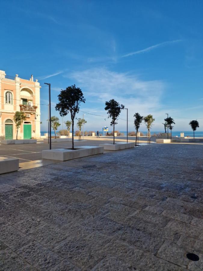 הוילה Polignano A Mare: Sulla Piazza Di Domenico Modugno מראה חיצוני תמונה